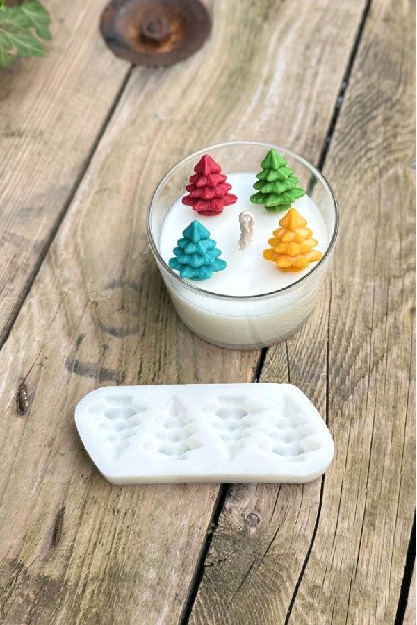 3D Çam Ağacı Mini Dörtlü Silikon Mum Kalıbı 3D Çam Ağacı Mini Dörtlü Silikon Mum Kalıbı
