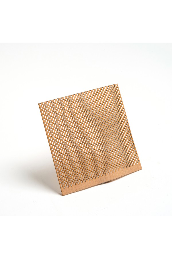 Delikli Model ( Baklava ) Ahşap Mum Fitili ve Yapışkanlı Fitil Sehpası 40 Adet ( 100mm x 100mm x 0,5mm )