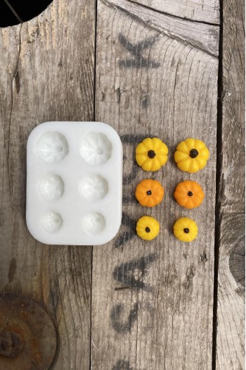 Kabak Mini Altılı Silikon Mum Kalıbı Kabak Mini Altılı Silikon Mum Kalıbı