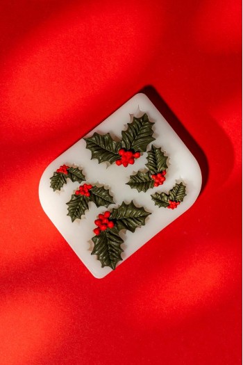 Kokina Yaprak Altılı Silikon Mum Kalıbı Kokina Yaprak Altılı Silikon Mum Kalıbı