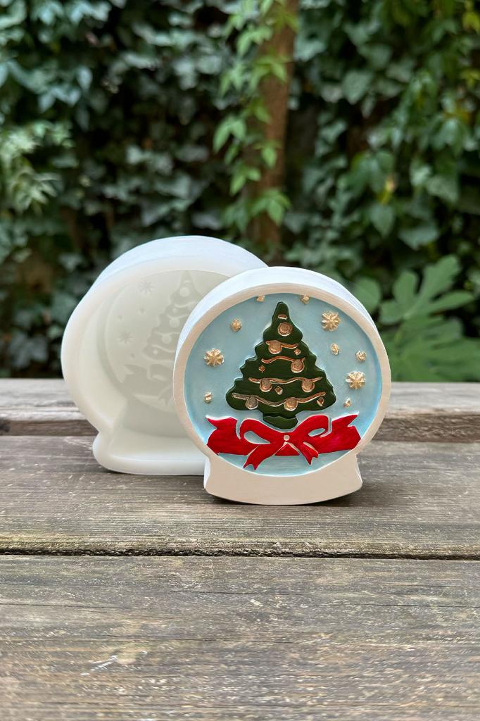 2D Snow Globe Christmas Tree Patterned Silicone Candle Mold