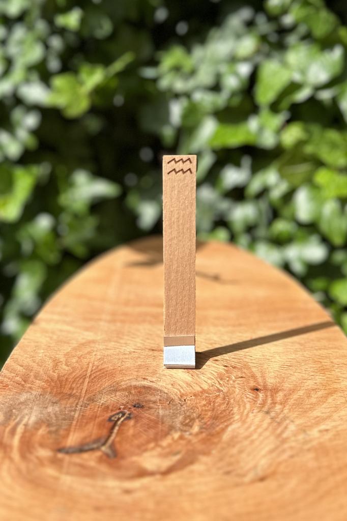 Ahşap Mum Fitili ve Yapışkanlı Fitil Sehpası 10 Adet (15x100x0,5mm) KOVA BURCU MODEL-2