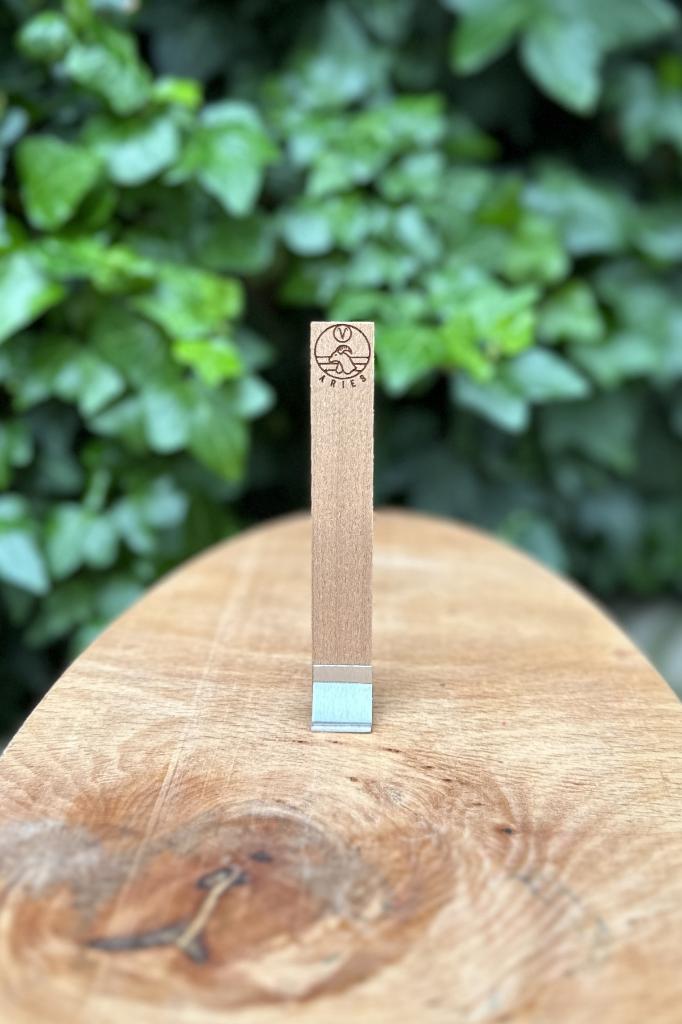 Ahşap Mum Fitili ve Yapışkanlı Fitil Sehpası 10 Adet (15x100x0,5mm) OĞLAK BURCU MODEL-1