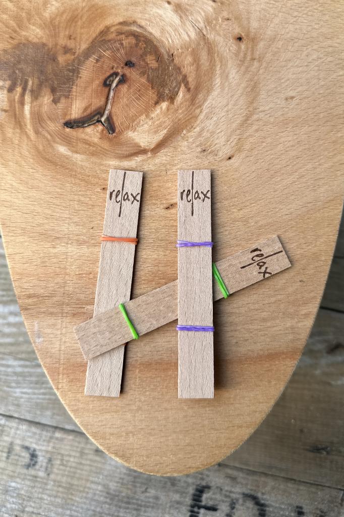 Ahşap Mum Fitili ve Yapışkanlı Fitil Sehpası 10 Adet (15x100x0,5mm) RELAX