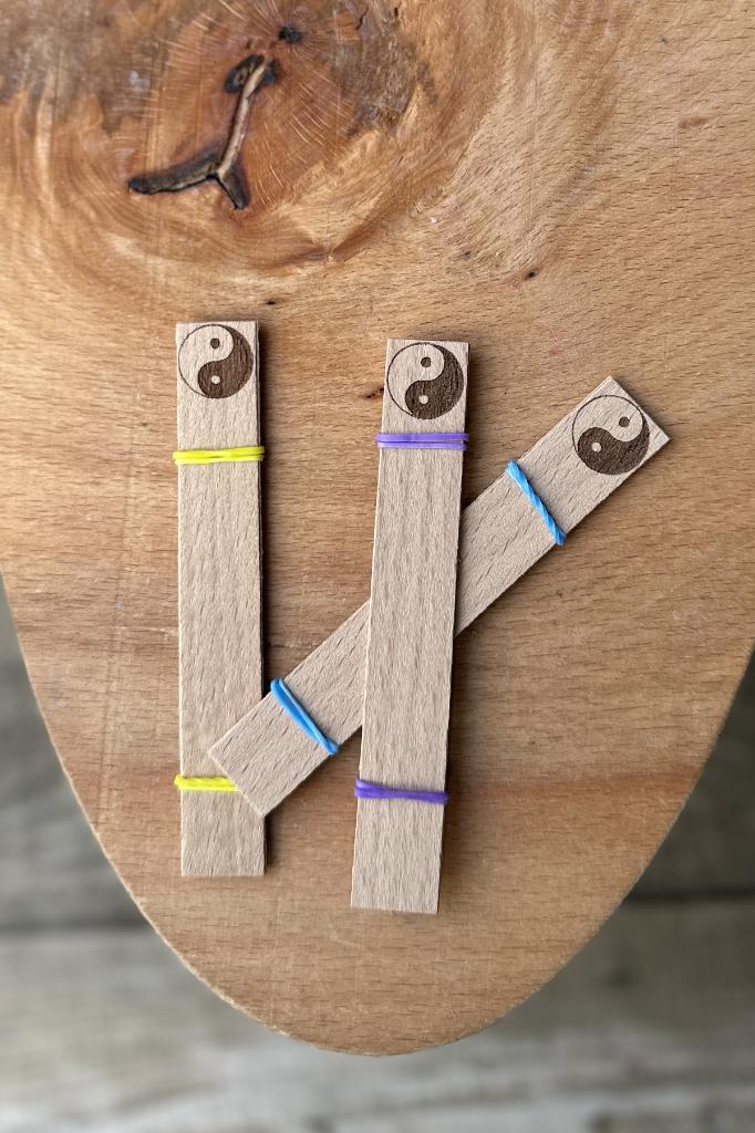 Ahşap Mum Fitili ve Yapışkanlı Fitil Sehpası 10 Adet (15x100x0,5mm) YİN YANG