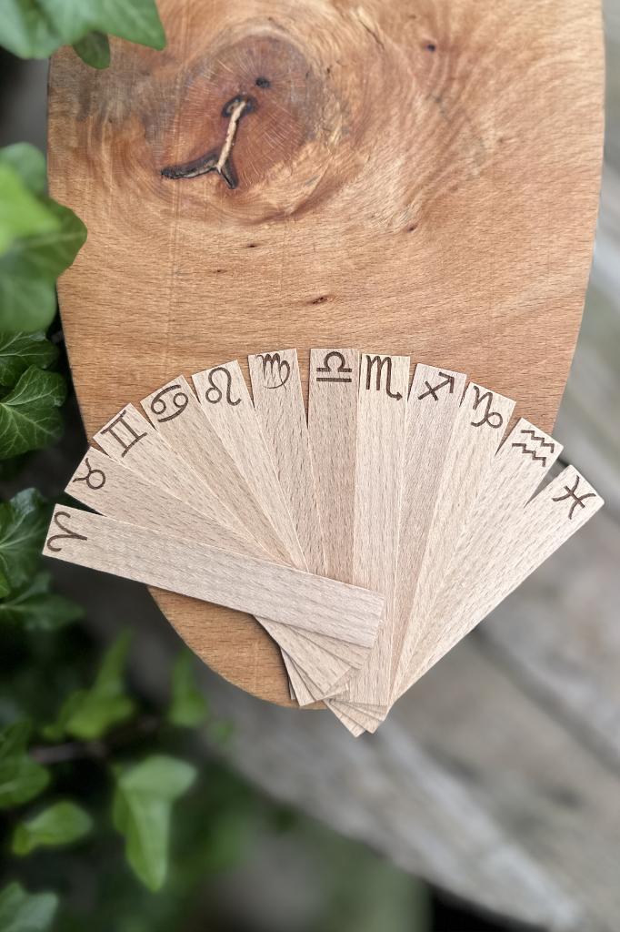 Ahşap Mum Fitili ve Yapışkanlı Fitil Sehpası 12 Adet (15x100x0,5mm) BURÇ MODEL-2