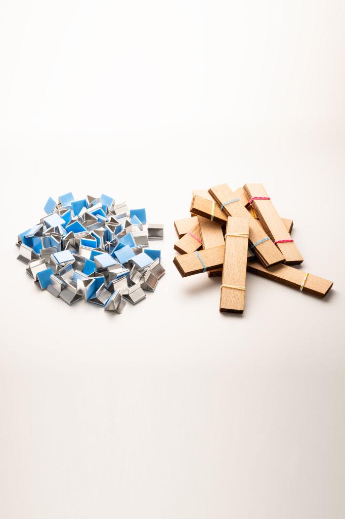 Holzdocht + klebender Ständer - 100 Stück ( 25mm X 100mm X 0,5mm )