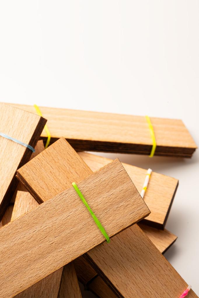 Holzdocht + klebender Ständer - 100 Stück ( 25mm X 100mm X 0,5mm )