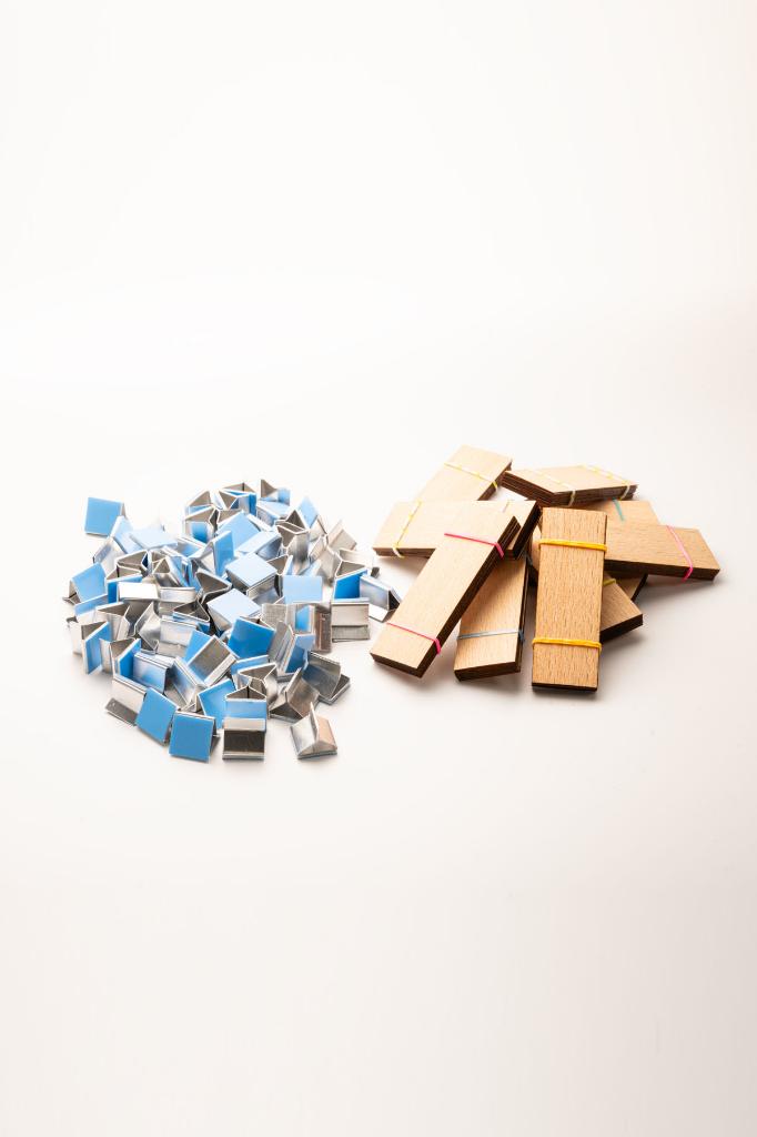 Holzdocht + klebender Ständer - 100 Stück ( 25mm X 75mm X 0,5mm )