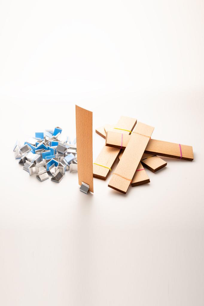 Holzdocht + klebender Ständer - 50 Stück ( 25mm X 100mm X 0,5mm )