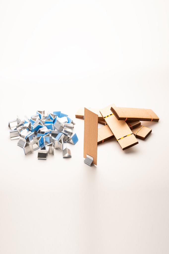 Holzdocht + klebender Ständer - 50 Stück ( 30mm X 100mm X 0,5mm )