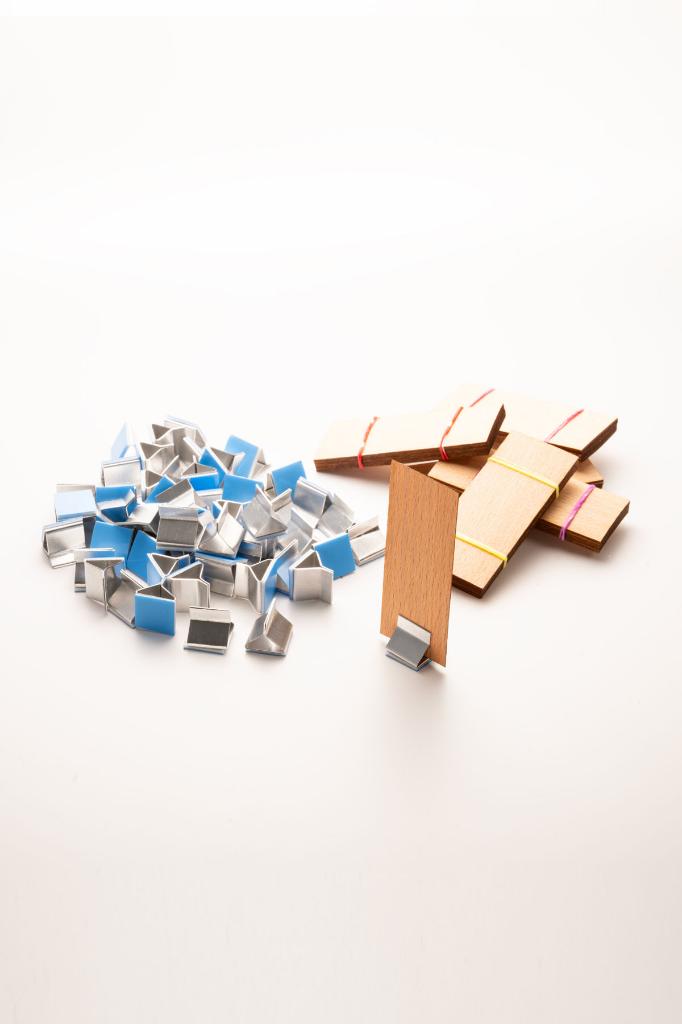 Holzdocht + klebender Ständer - 50 Stück ( 30mm X 75mm X 0,5mm )