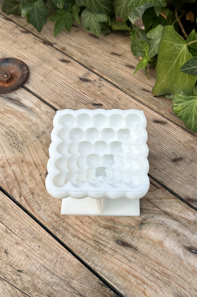 Bubble Piramit Silikon Mum Kalıbı