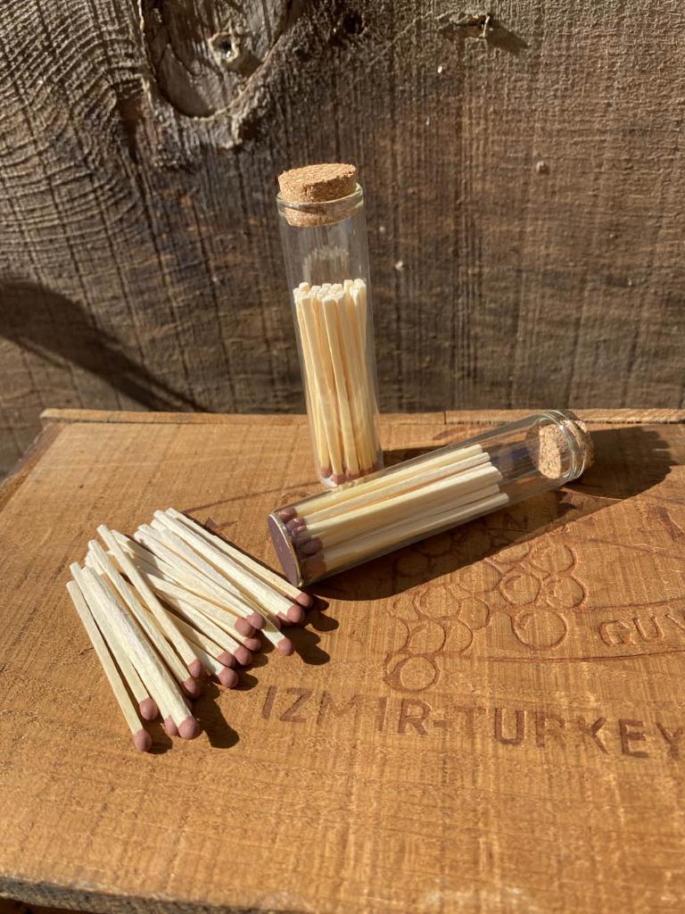 Cam Tüp İçinde Kibritler- 1 Adet ( 2Mmx2mmx55mm )