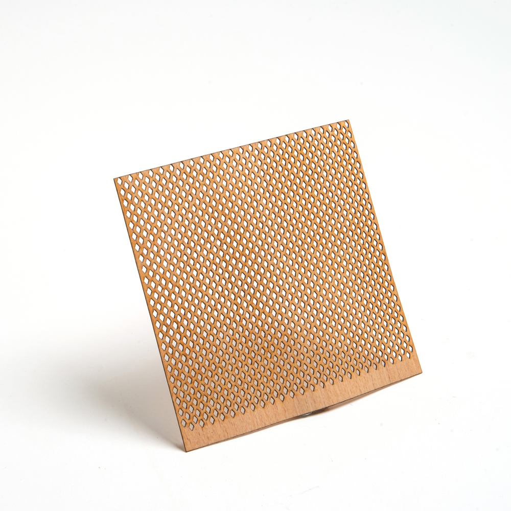 Delikli Model ( Baklava ) Ahşap Mum Fitili Ve Yapışkanlı Fitil Sehpası 10 Adet ( 100mm X 100mm X 0,5mm )