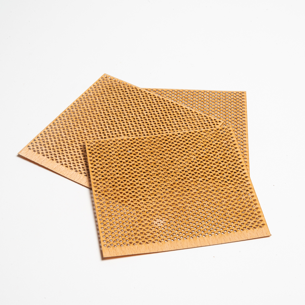 Delikli Model ( Üçgen ) Ahşap Mum Fitili ve Yapışkanlı Fitil Sehpası 30 Adet ( 100mm x 100mm x 0,5mm )