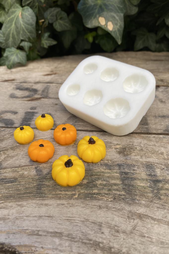 Kabak Mini Altılı Silikon Mum Kalıbı