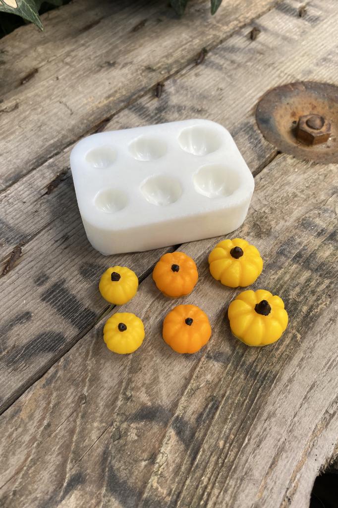 Kabak Mini Altılı Silikon Mum Kalıbı
