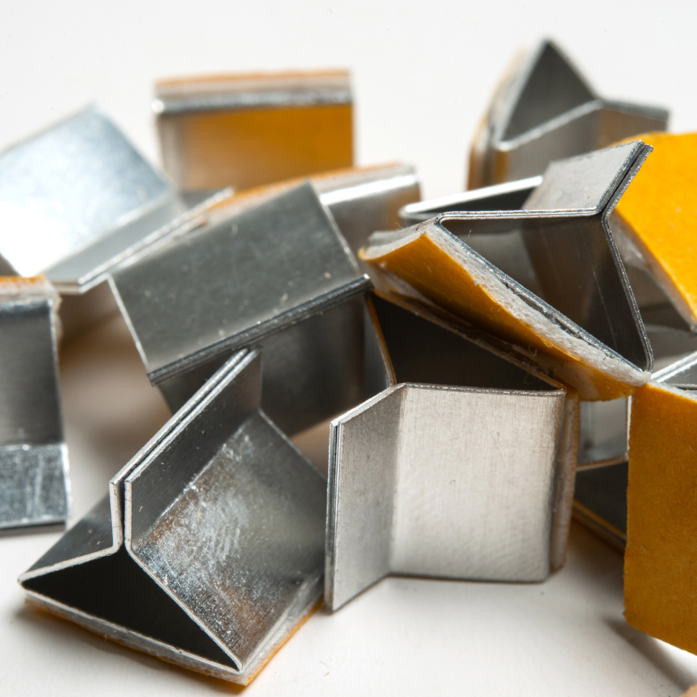 Square Wick Holder Sticky - ( 15mm x 15mm x 15mm ) 100 pcs