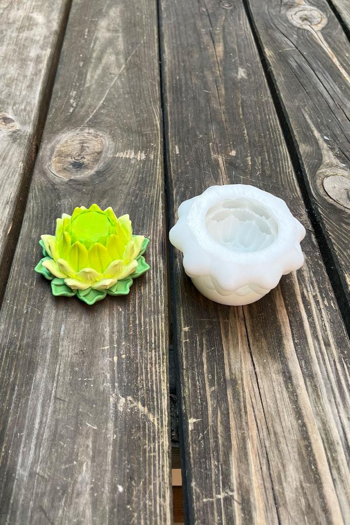 Lotus Çiçek 8 Silikon Mum Kalıbı