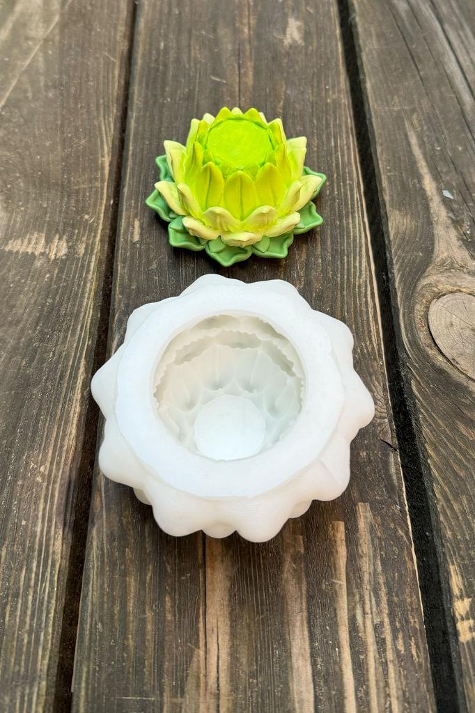Lotus Çiçek 8 Silikon Mum Kalıbı