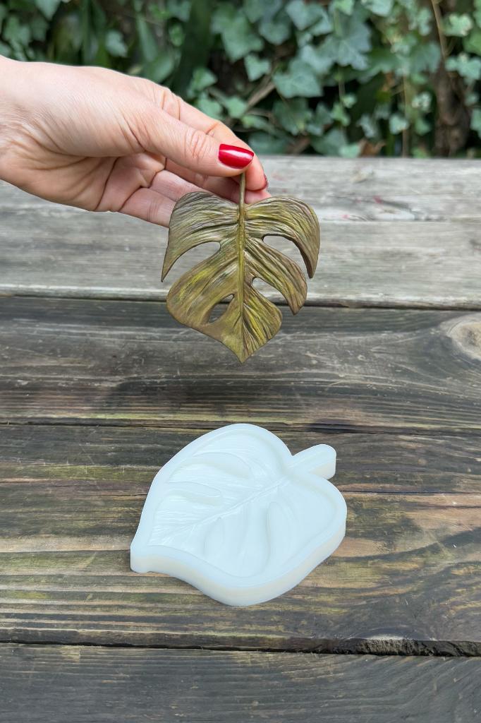 Monstera Yaprak Büyük Silikon Mum Kalıbı