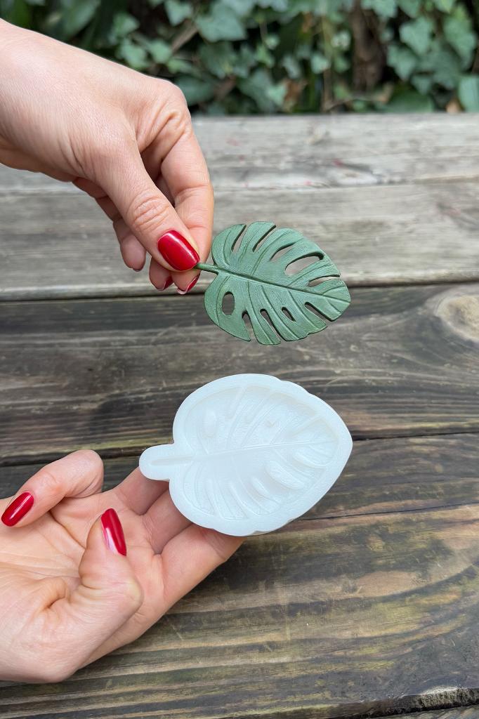 Monstera Yaprak Küçük Silikon Mum Kalıbı