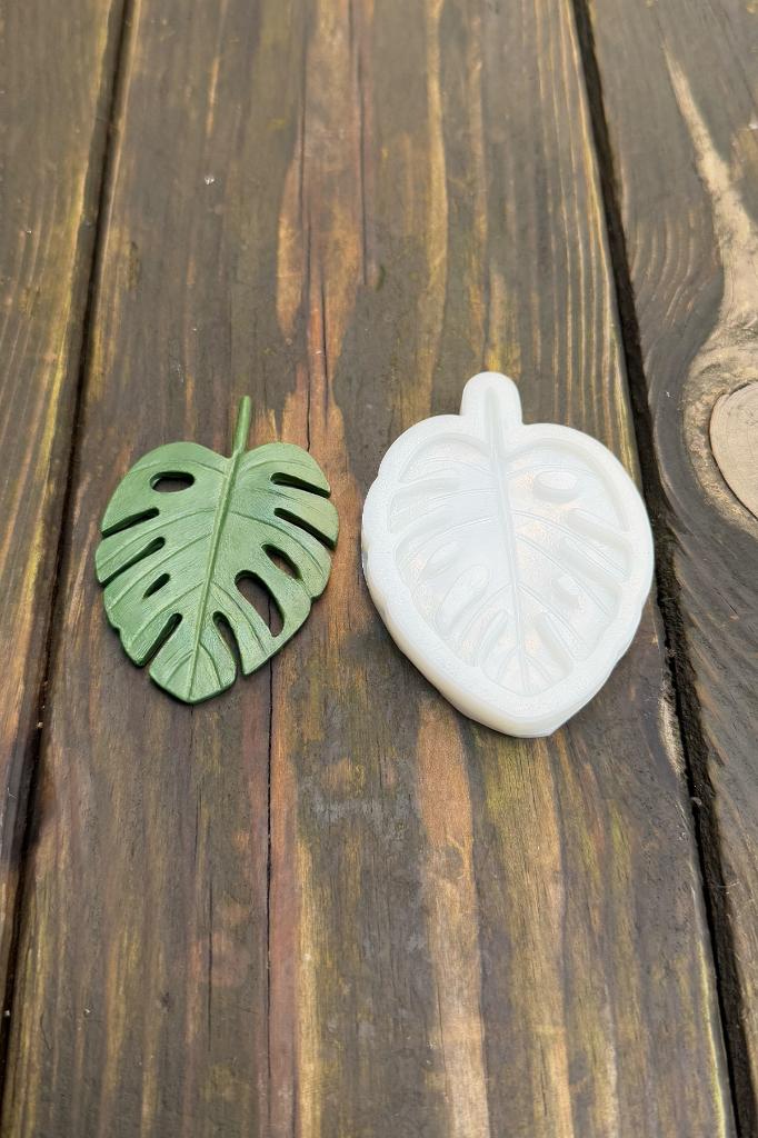 Monstera Yaprak Küçük Silikon Mum Kalıbı