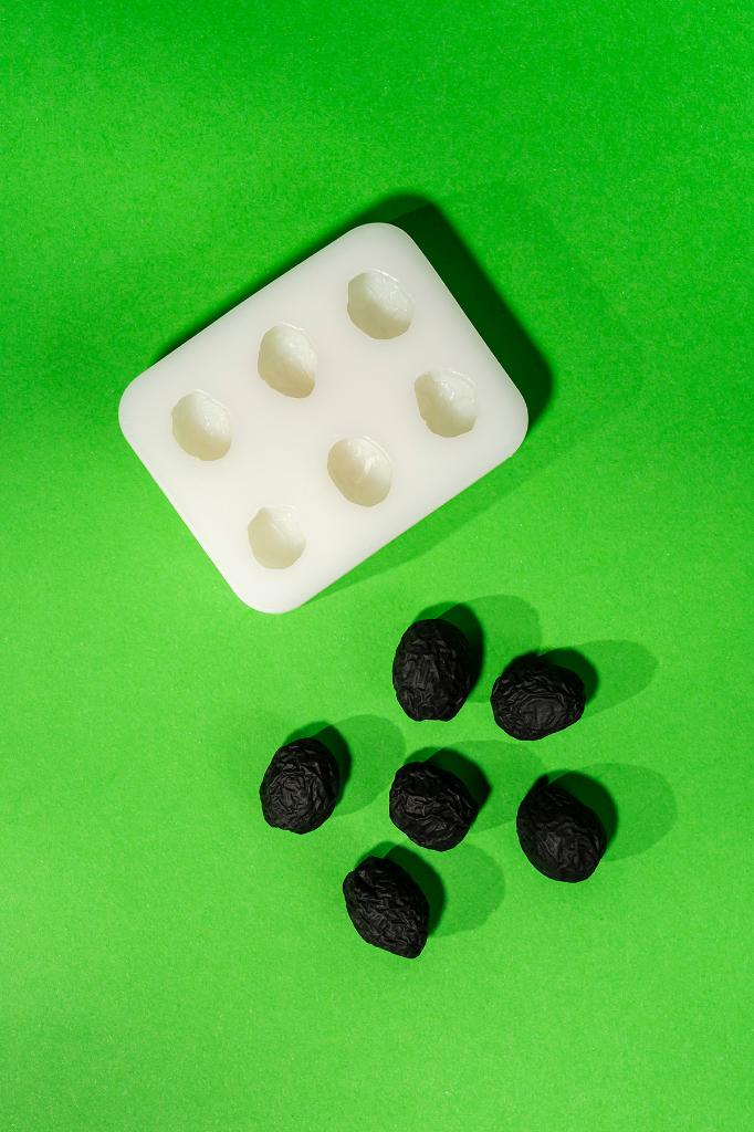 Siyah Zeytin Altılı Silikon Mum Kalıbı