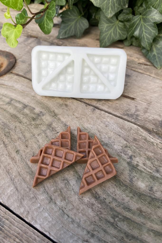Waffle Dörtlü Silikon Mum Kalıbı