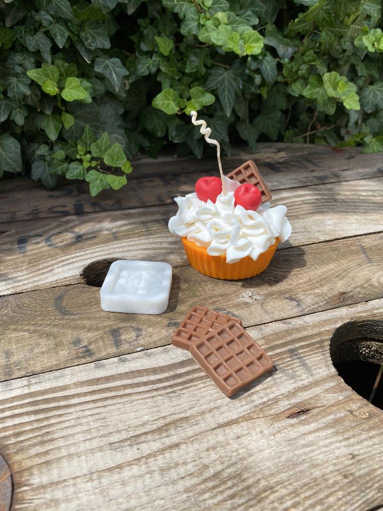 Waffle Silikon Mum Kalıbı